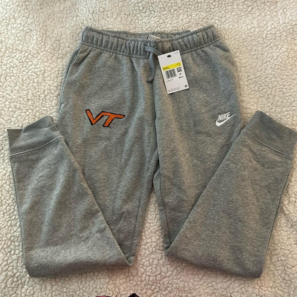 NEW Nike Women’s Grey Virginia Tech Logo Sweatpants Small collegiate Pockets